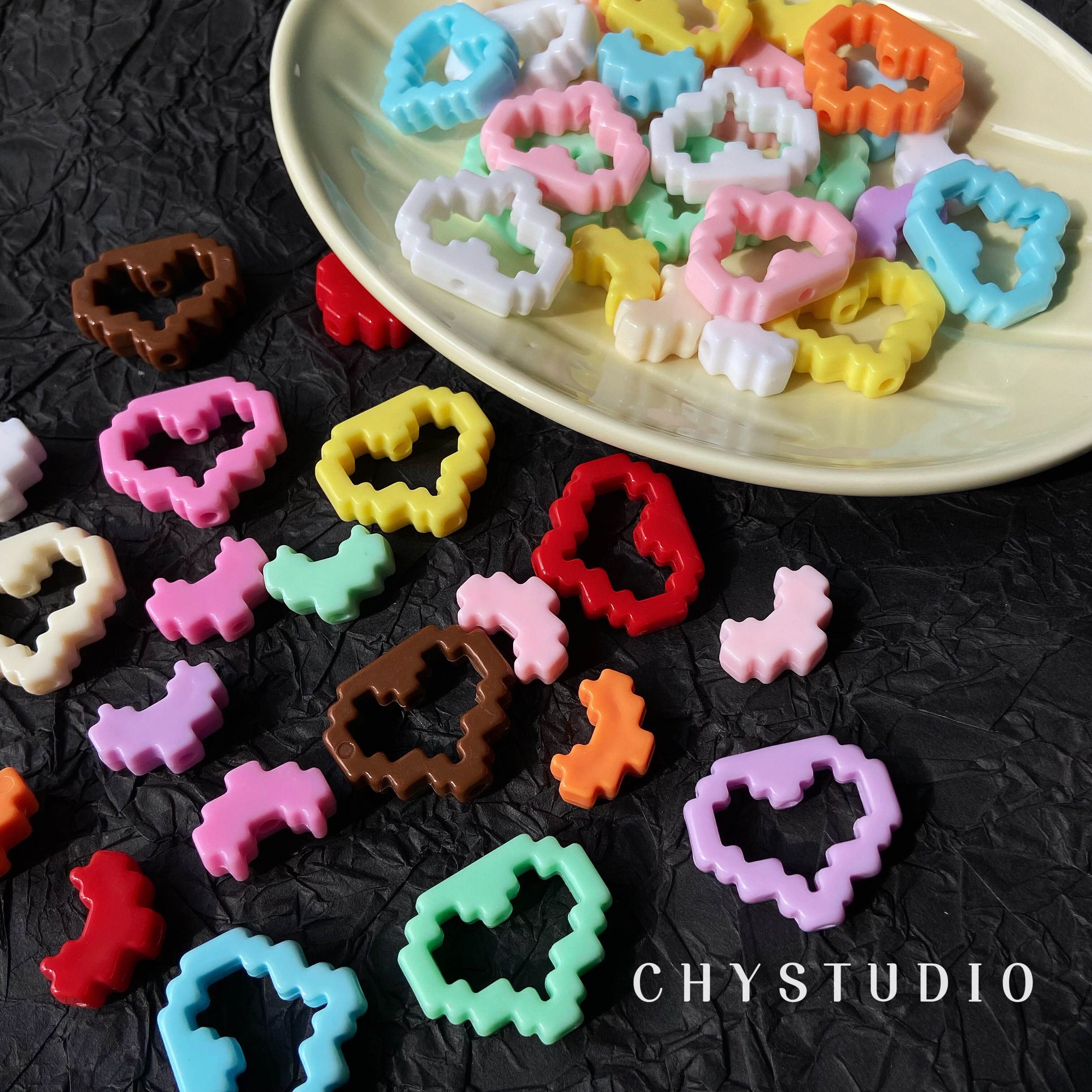 像素爱心DIY拼色手工挂件手机链饰品耳环项链卡通彩多色创意散珠