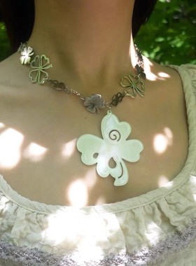 幸运草梦花园闪闪四叶草镂空项链