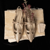 原创「暮光」尖头古铜浅金镂空平底后空鞋 新款 2026春季 得足少女