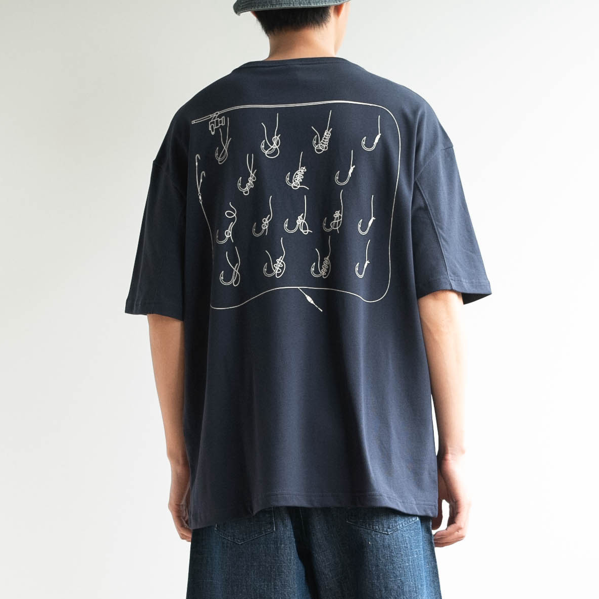 钓鱼主题印花宽松落肩短袖T恤