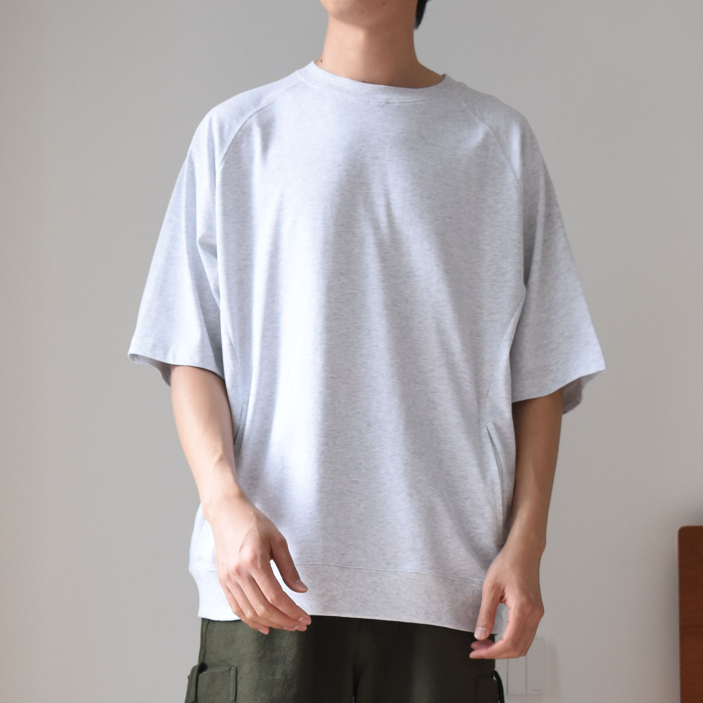 口袋设计纯色简约短袖T恤