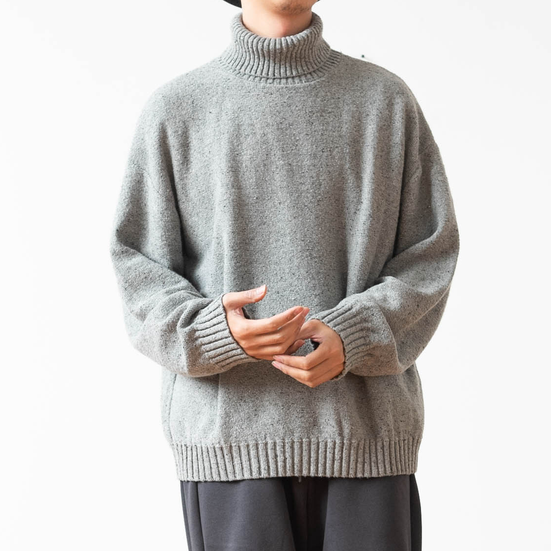 简约高领宽松针织衫纯色百搭