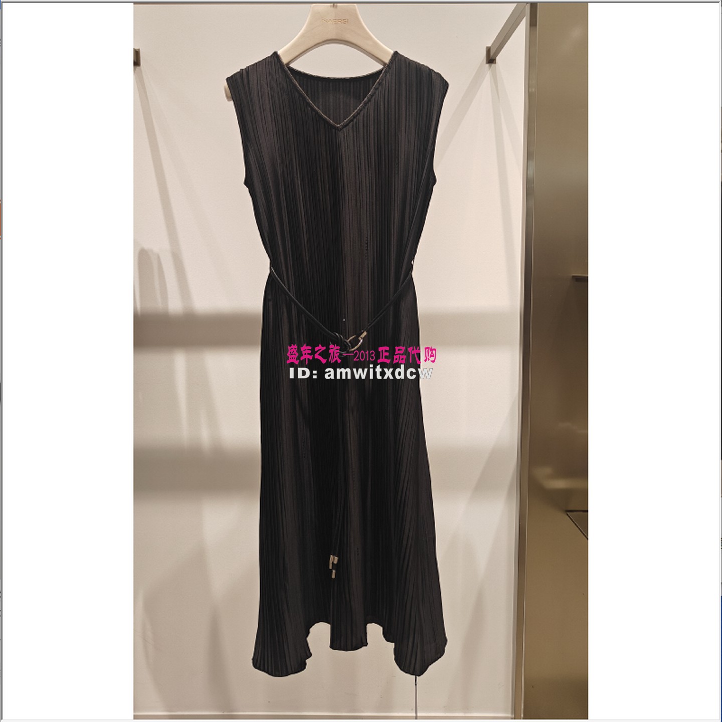 NAERSI娜尔思NF10199W0气质连衣裙专柜正品夏季新款V领女裙原2399