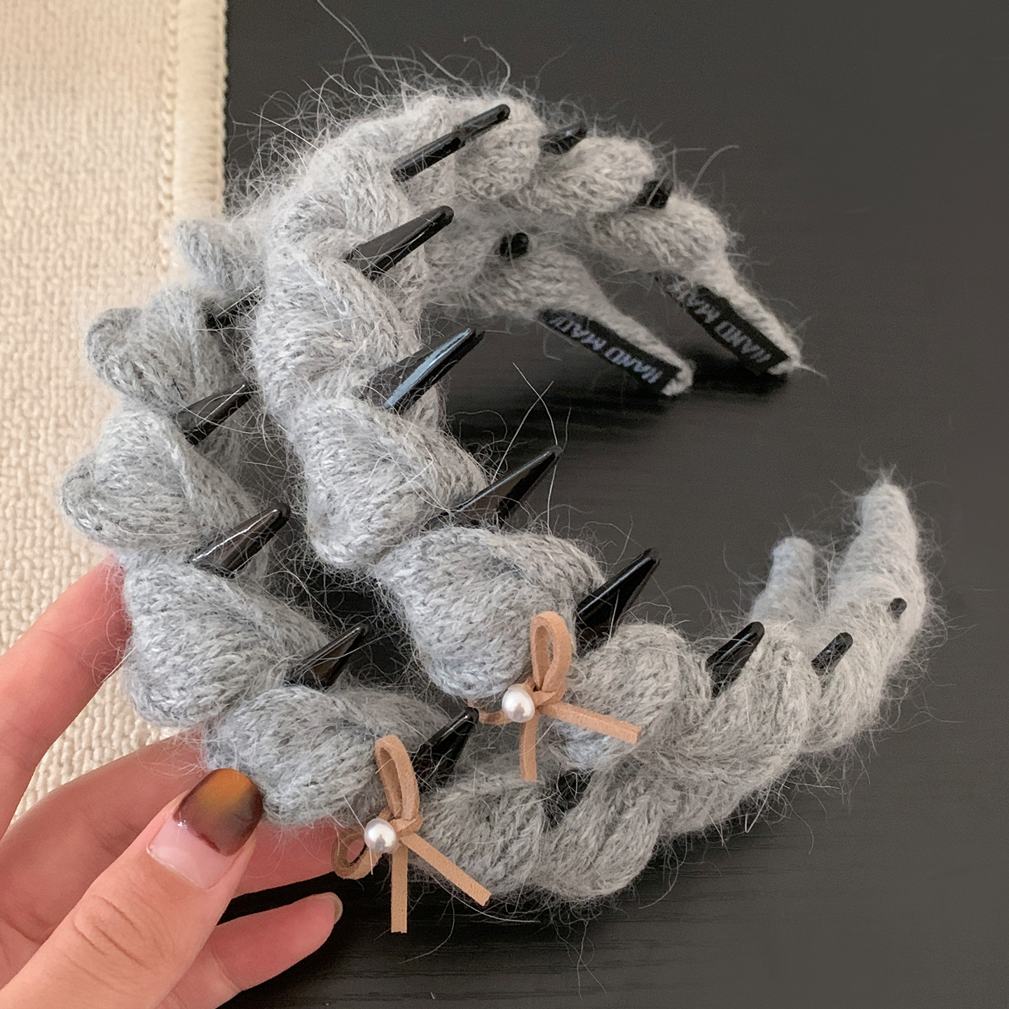 灰色兔毛针织蝴蝶结带齿发箍女