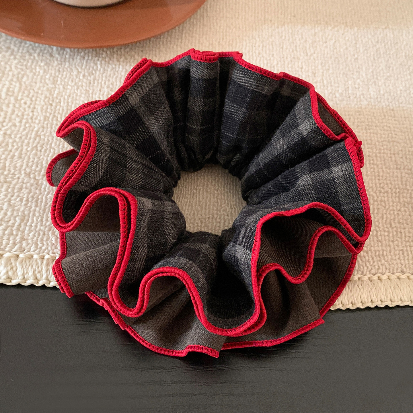 韩国黑色格子四层大肠发圈女超大