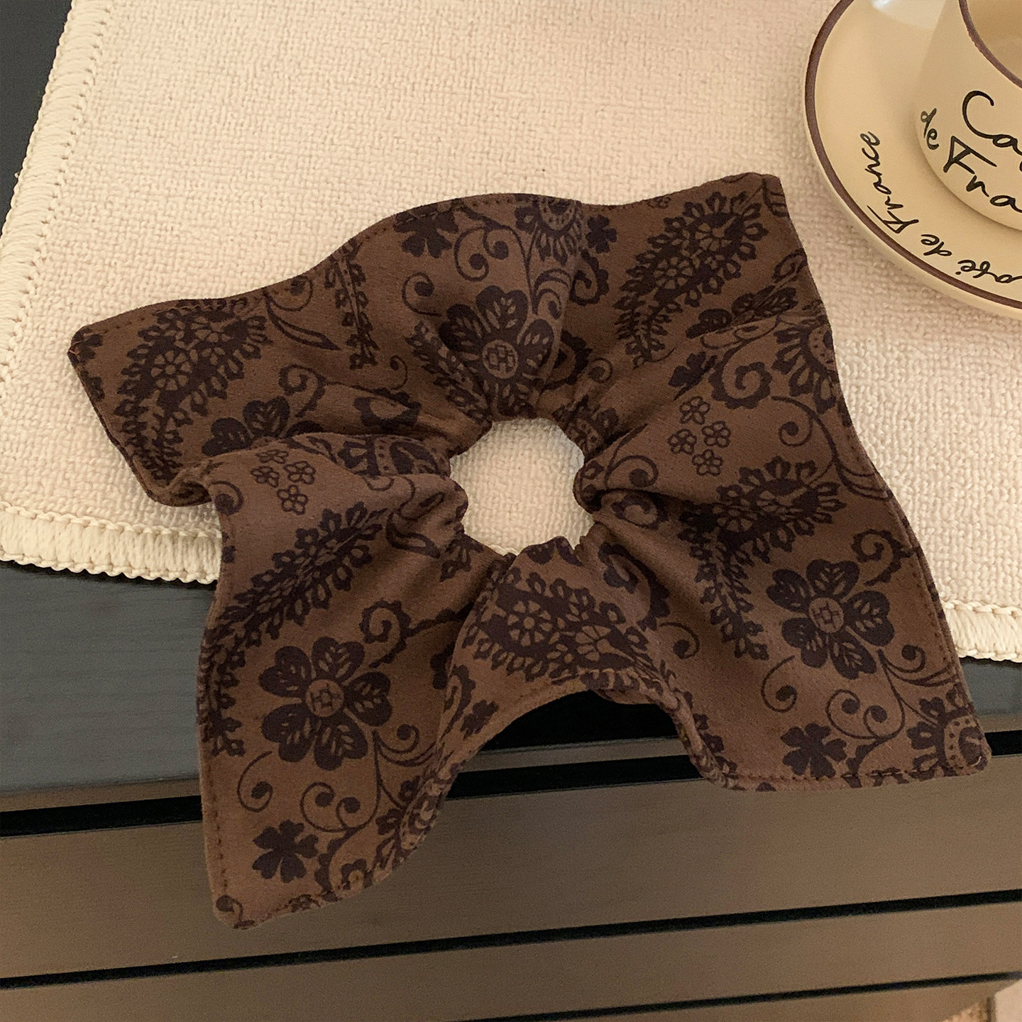 韩国气质咖色腰果花方巾大肠发圈女秋冬超大号方形扎头发头绳头饰