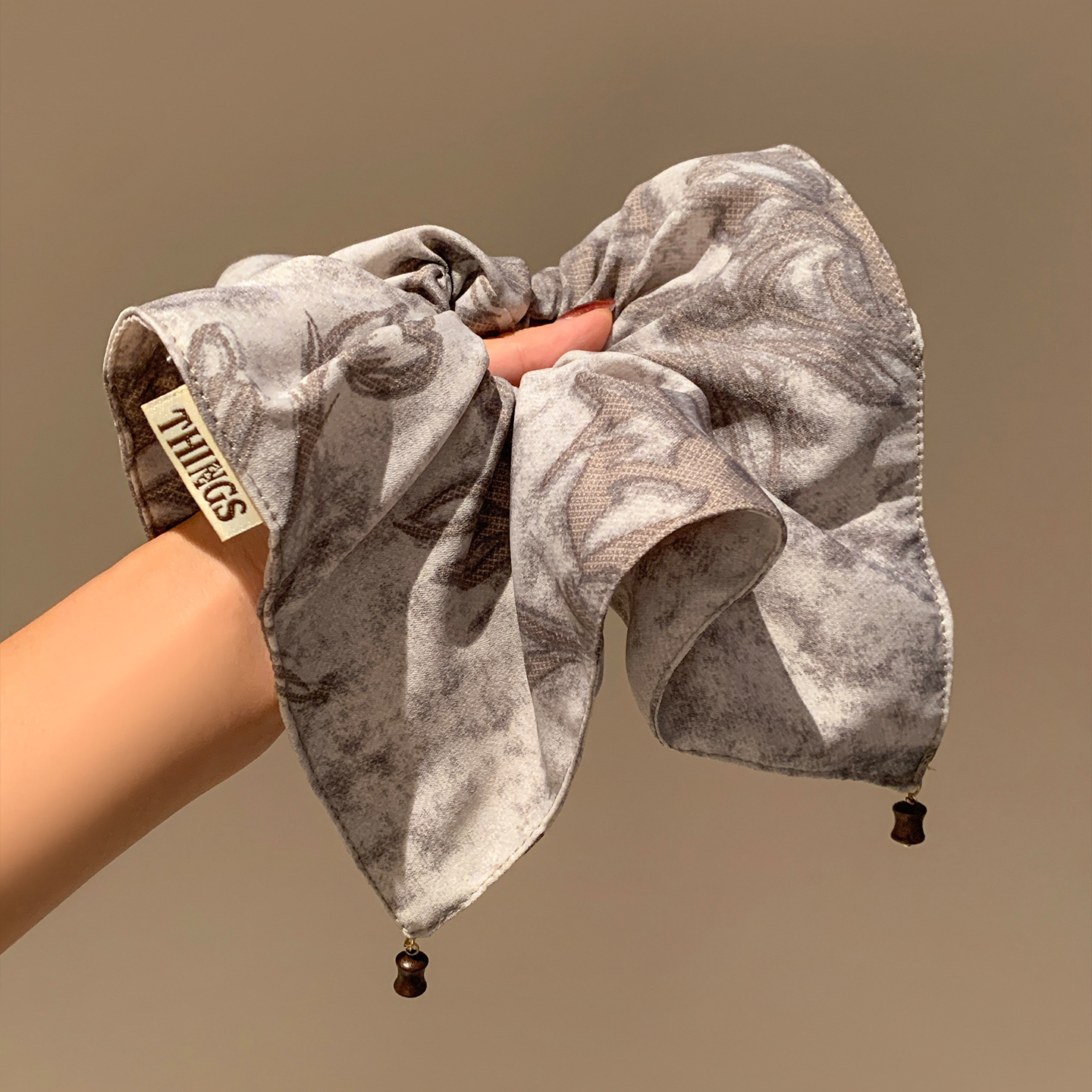 新中式复古花朵方巾大肠发圈