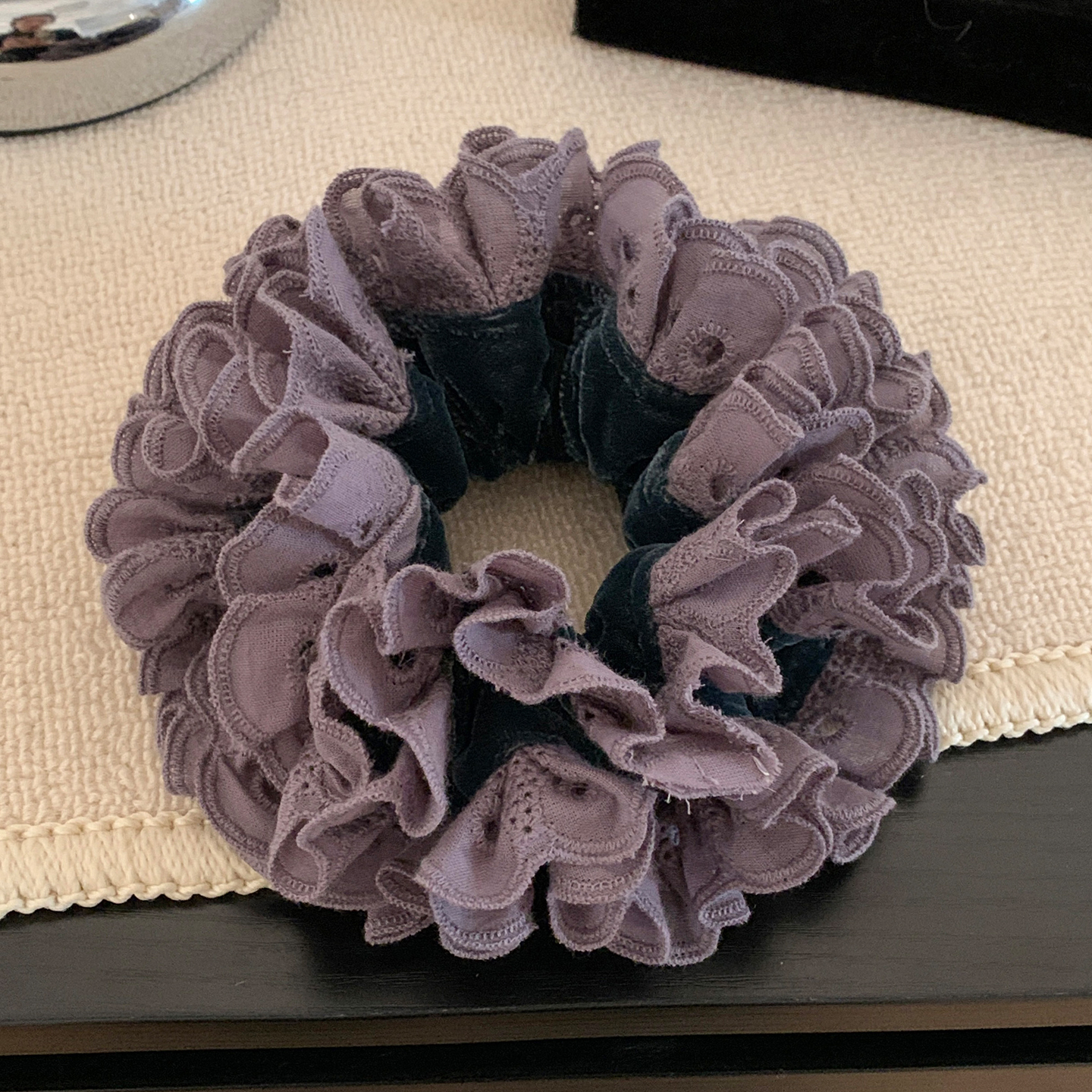 韩国重工灰色蕾丝双层大肠发圈