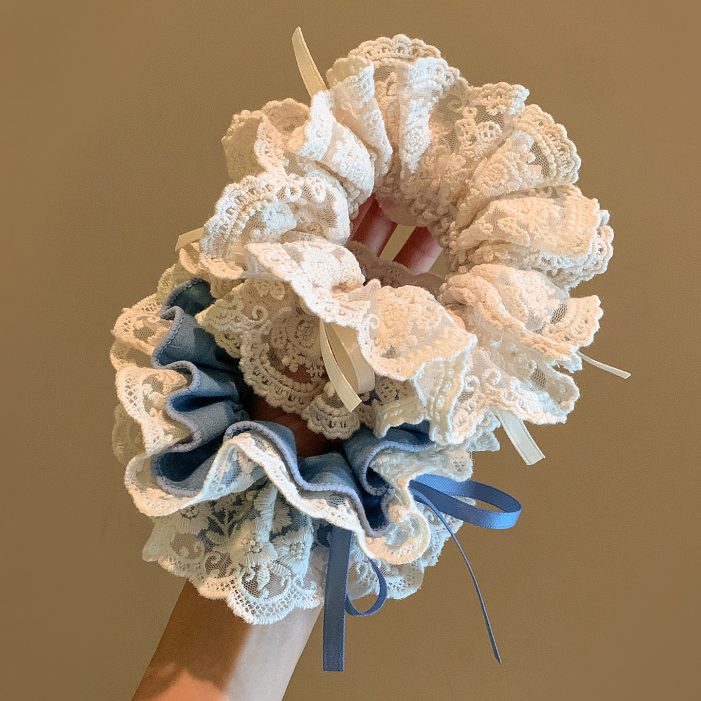 法式珍珠蝴蝶结蕾丝大肠发圈