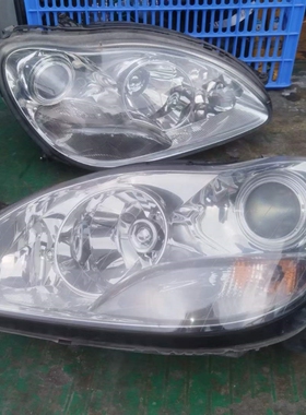 适用奔驰W220 S300 S320 S400 S550 S600汽车前照明氙气大灯