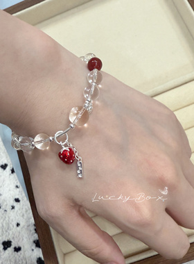 「莓有烦恼」做旧925银草莓小花吊坠百搭项链白水晶手串小众设计