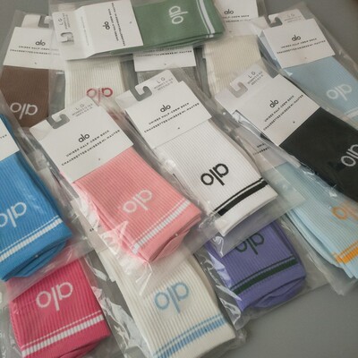 alo瑜伽运动纯棉字母logo棉质长筒男女袜黑白纯色爆款学生春夏袜