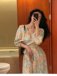 PG DVF2023夏季新款法式复古油画泡泡袖一片式系带连衣裙碎花长款