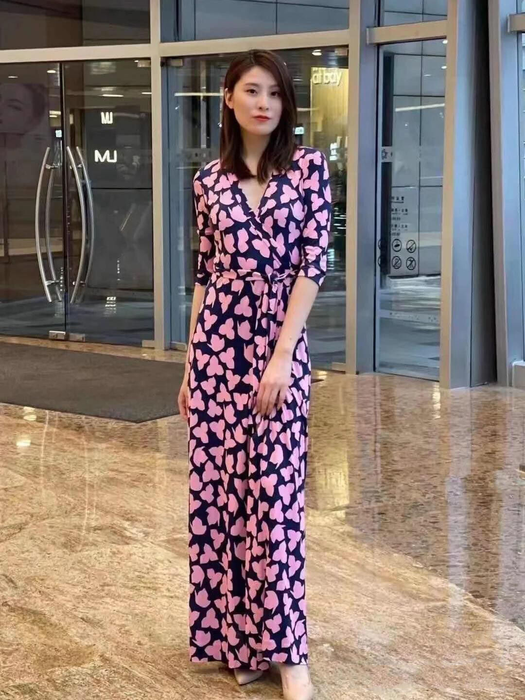 DVF秋季新品粉色印花针织优雅