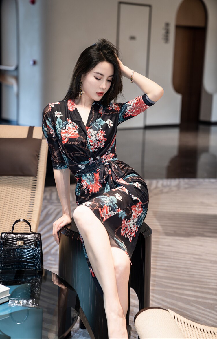 裹身裙子女装时尚中长款裙