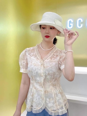 知恩GCCG正品夏短袖小衫上衣洋气质V领蕾丝法式印花奶油收腰显瘦