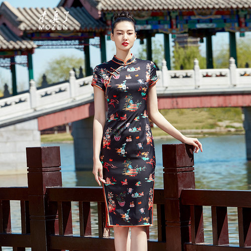 木真了复古半袖修身女装连衣裙