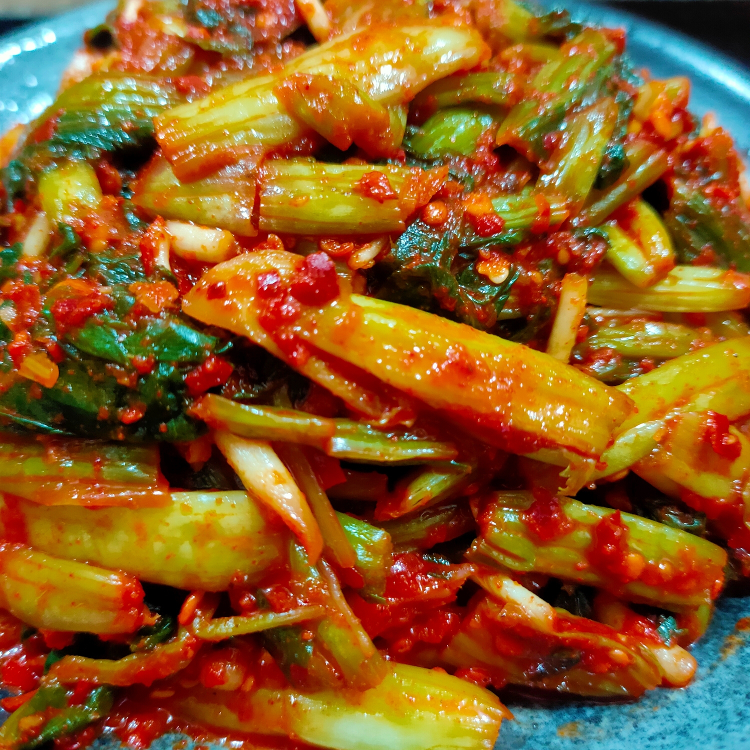 新鲜酸腌菜云南特产酸辣下饭菜