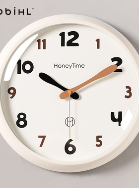 奶油风挂钟客厅家用2026新款卧室静音挂表简约现代时钟表挂墙高级