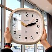 2025新款 简约静音奶油风挂钟家用客厅卧室创意现代挂表免打孔钟表