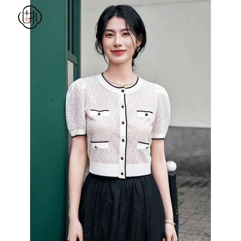 固执小香风圆领泡泡短袖针织衫