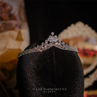 简约轻奢气质韩式 皇冠锆石闪亮保色精致公主头饰儿童生日演出配饰