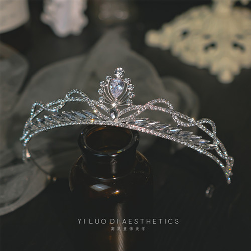 造型礼服水晶跟妆配饰品轻奢