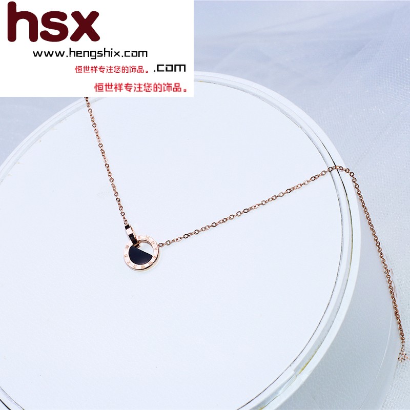 ʱÉÐîѸֶÆ18Kõ¹å½ðÂÞÂíÊý×ÖÏîÁ´ºÚɫ˫»·Ëø¹ÇÁ´¶Ì¿îÊÎÆ·Å®X048