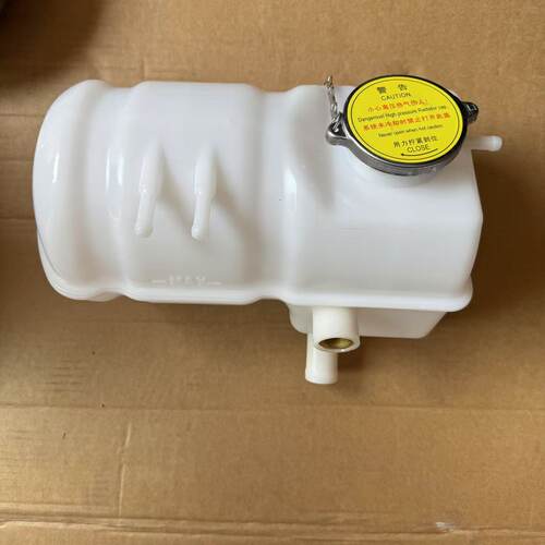 适配东风猛士CSK131/181膨胀水箱副水箱小水箱EQ2050冷却液小水壶 - 封面