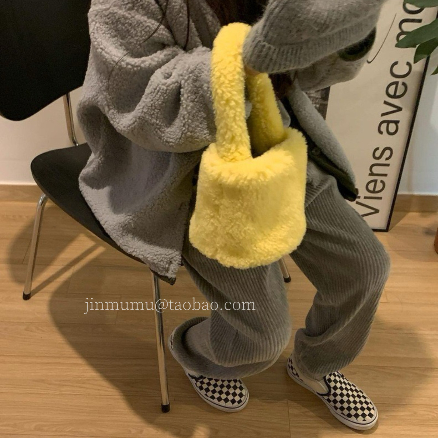 韩版同款羊羔毛水桶包手提包