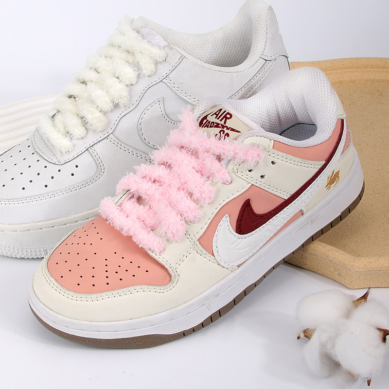 毛绒绒鞋带aj1空军一号马丁靴德训帆布鞋男女款秋冬粉白色圆鞋绳