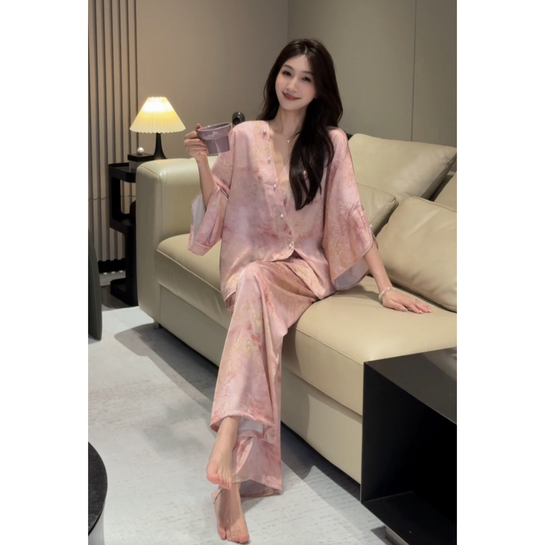 新中式冰丝睡衣女秋季薄款七分袖国风V领家居服套装显瘦可外穿
