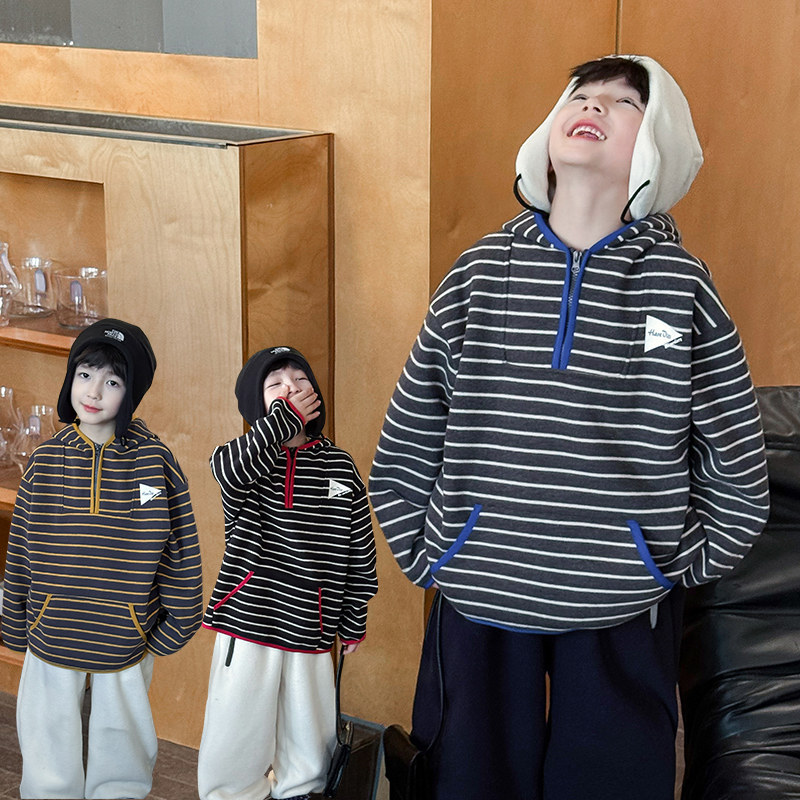 男童加绒卫衣2025冬季新款儿童加厚保暖拼色条纹连帽外套男宝冬装