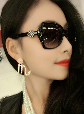 韩国气质方框墨镜防紫外线旅游踏青中老年妈妈防晒骑行女太阳眼镜