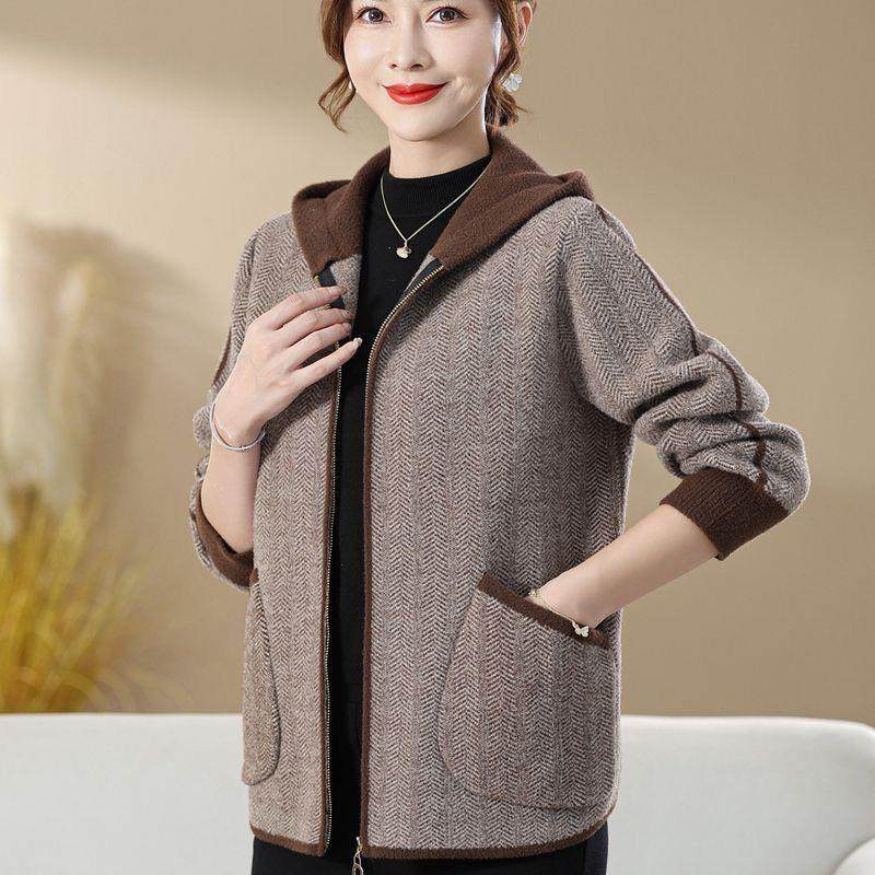 2025年新款妈妈连帽针织开衫女秋冬季厚款韩版宽松中老年毛呢外套,女装/女士精品,中老年女装,淘宝优惠券,粉丝福利购,淘宝优惠卷