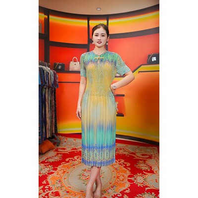 131褶皱新款时尚夏季大码妈妈显瘦气质短袖连衣裙宽松裙子