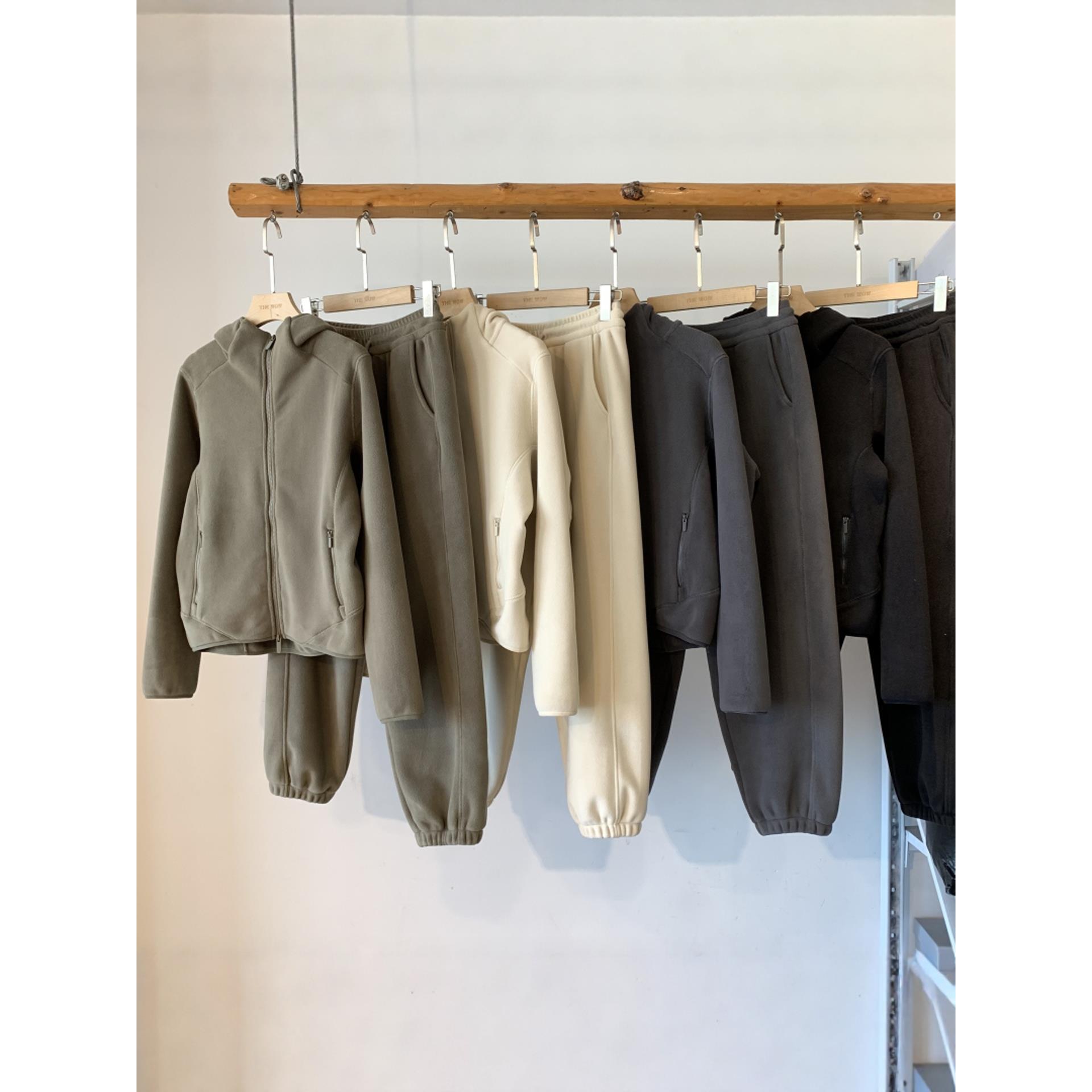 THEWOW暖洋洋不想脱 时髦显瘦双面摇粒绒连帽卫衣束脚卫裤套装冬