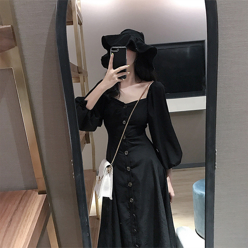 秋装2019年新款智熏法式桔梗心机小黑裙连衣裙收腰显瘦赫本风气质热销0件假一赔十