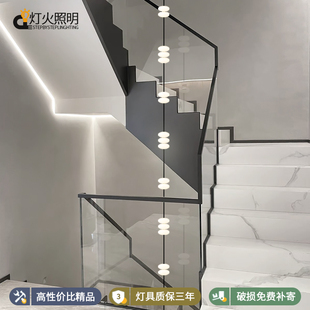 楼梯灯现代极简创意旋转loft小复式楼挑空别墅狭窄扶梯楼梯间吊灯