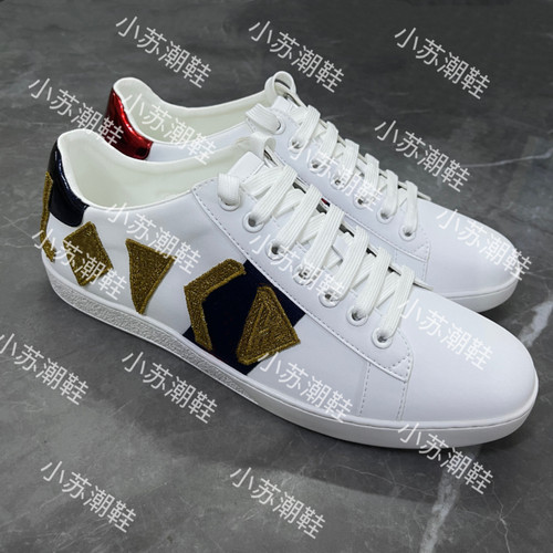 不规则LOV字母小白鞋男校园风情侣平底女鞋2026百搭休闲运动板鞋