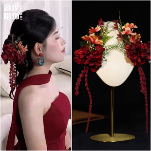 新款红色仿真花朵边夹高级感新娘晨袍头饰新中式旗袍敬酒服配饰品