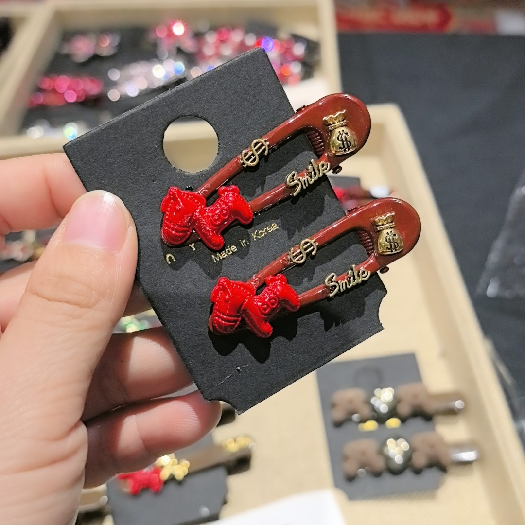 高级感新年安哥拉红对夹刘海夹鸭嘴夹网红侧边夹小发卡新款发夹,饰品/流行首饰/时尚饰品新,发饰,淘宝优惠券,粉丝福利购,淘宝优惠卷