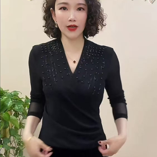 春装薄款t恤女长袖双层网纱镶钻高弹力V领气质中年女上衣打底小衫