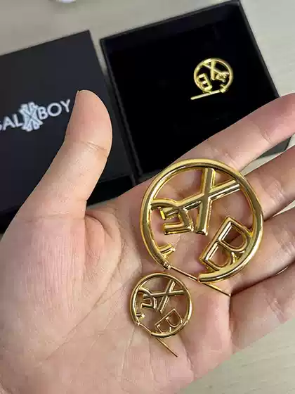 Exotic South African Letter Earrings, High-End Popular Gold Round Fashionable Large Diameter Small Diameter Personalized Earrings