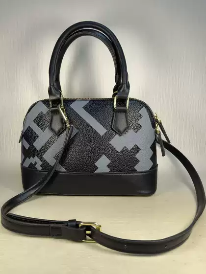 2025 Popular Simple European and American Fashion Black and Gray Plaid Handbag Exquisite and Versatile Cross-Shoulder Bag Work Clothing Casual Style