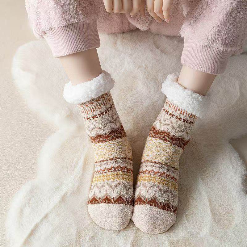 羊羔绒中筒睡眠袜女士秋冬季毛茸茸超厚加绒居家保暖民族风地板袜