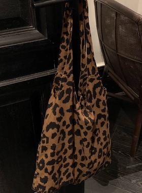 酥皮商店~韩系豹纹帆布包ins复古百搭大容量单肩包托特包轻便布袋