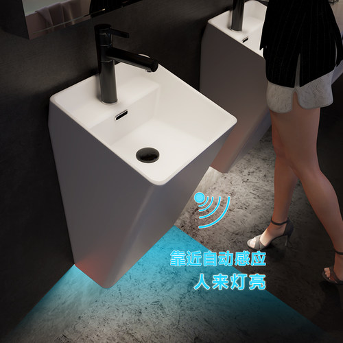 小户型挂墙式洗手盆陶瓷洗脸盆