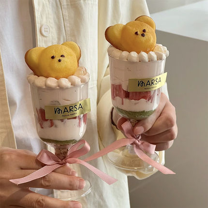 可爱玛德琳小熊头蛋糕装饰透明高脚杯小酒杯丝带甜品杯子装扮摆件
