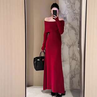 生日订婚晚礼服裙轻奢小众高端法式气质红色针织一字肩连衣裙秋冬